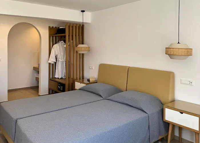 Esperides Platys Gialos (Mykonos)